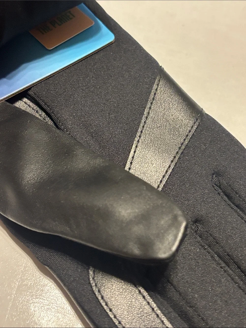 Isotoner Women's Touchscreen Gloves in Black - Picture 8 of 10